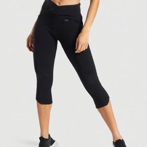 LAST CHANCE! NWT gymshark poise cropped leggings